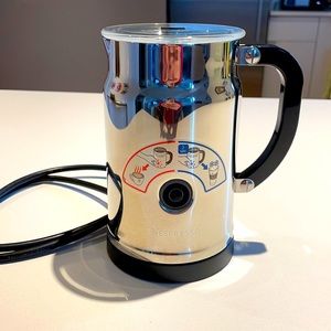 Nespresso Aeroccino Plus Frother & Warmer
